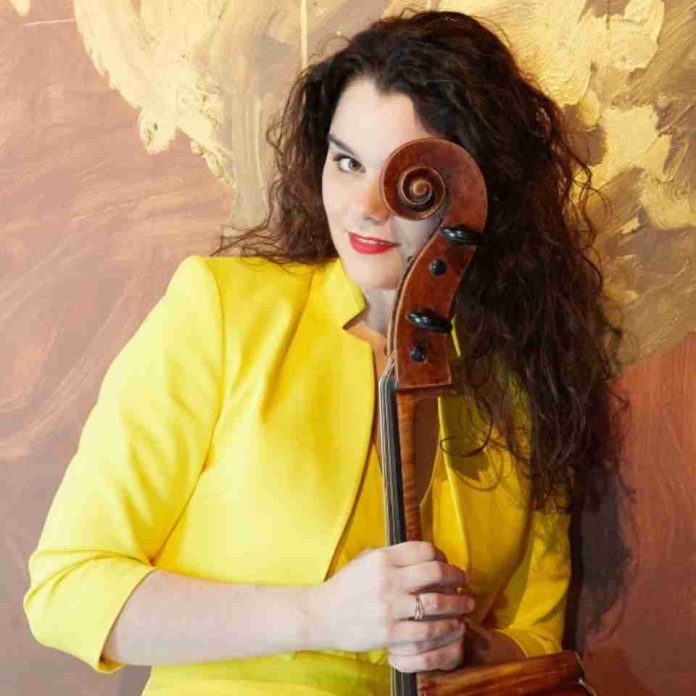 Lautaro Mura y Estelle Revaz se unen en “Dvořák & Rosmanich”, el nuevo programa de la Orquesta Clásica del Maule Lautaro Mura y Estelle Revaz se unen en “Dvořák & Rosmanich”, el nuevo programa de la Orquesta Clásica del Maule