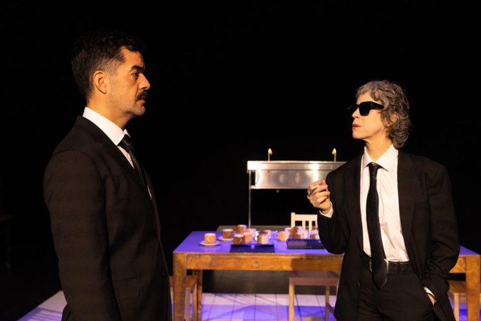 MONTAJE DEVELA LA MONSTRUOSIDAD HUMANA EN FORMATO DE SERIE DE TV MONTAJE DEVELA LA MONSTRUOSIDAD HUMANA EN FORMATO DE SERIE DE TV