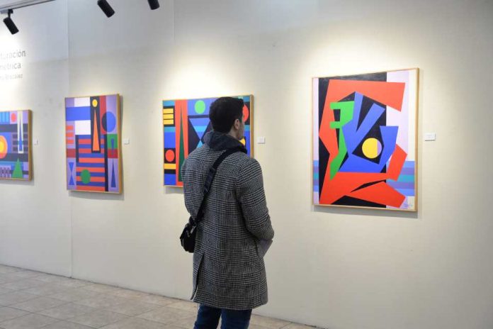 UTalca inaugura exposiciones sobre la ausencia y la abstracción geométrica