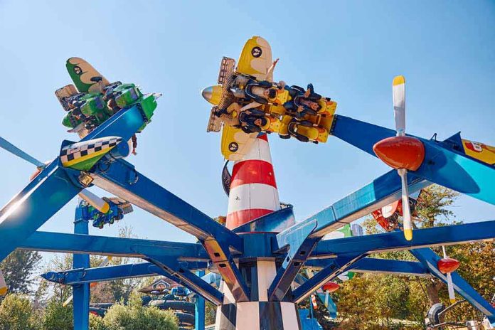 - El parque tendrá jornadas de funcionamiento durante septiembre, incluyendo fechas en la semana de Fiestas Patrias y una nueva edición de After Parque junto a Pablito Pesadilla, en el marco de los últimos meses de funcionamiento en Parque O'Higgins. - El parque tendrá jornadas de funcionamiento durante septiembre, incluyendo fechas en la semana de Fiestas Patrias y una nueva edición de After Parque junto a Pablito Pesadilla, en el marco de los últimos meses de funcionamiento en Parque O'Higgins.