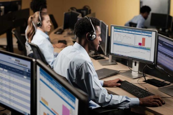 Ford Pro prueba en Sudamérica un nuevo servicio de monitoreo preventivo para flotas