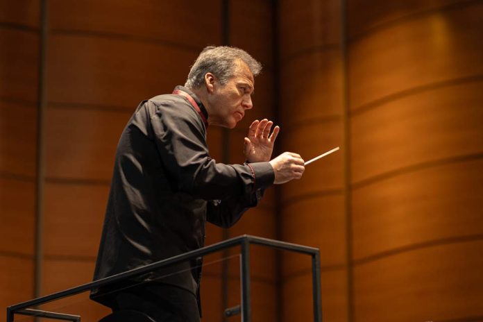 La Orquesta Clásica del Maule presentará “De Mar, Plegarias y Heroísmo” en Talca y Linares junto al director invitado Jaime Cofré La Orquesta Clásica del Maule presentará “De Mar, Plegarias y Heroísmo” en Talca y Linares junto al director invitado Jaime Cofré