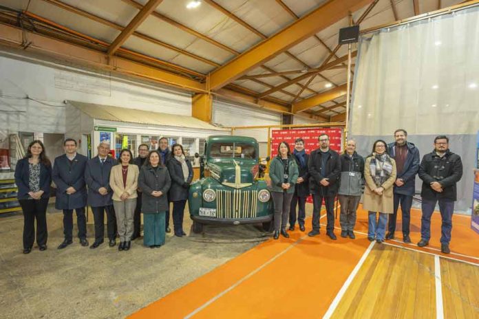 Reliquia de San Alberto Hurtado y la histórica camioneta verde congregaron a cientos de personas en Concepción Reliquia de San Alberto Hurtado y la histórica camioneta verde congregaron a cientos de personas en Concepción