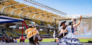 Cueca y tradición se tomaron el Estadio Francisco Sánchez Rumoroso con encuentro que reunió a cerca de 1.000 estudiantes del SLEP Puerto Cordillera