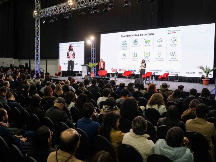 Expo Mercado Público con foco en la eficiencia en las compras públicas, su octava versión reunirá a más de 9 mil visitantes y 200 marcas expositoras Expo Mercado Público: con foco en la eficiencia en las compras públicas, su octava versión reunirá a más de 9 mil visitantes y 200 marcas expositoras