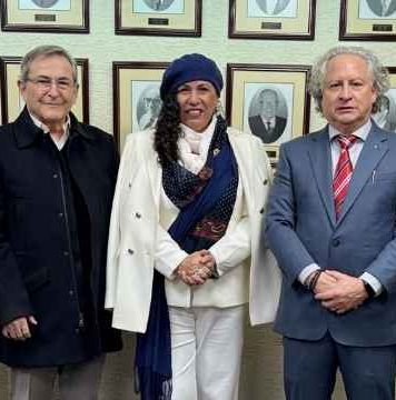 IIMCh y CIL LITHIUM sellan alianza para fortalecer la colaboración en torno al litio y las energías limpias