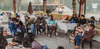Puyuhuapi abre sus puertas a una jornada textil con creadoras de la Patagonia y América Latina