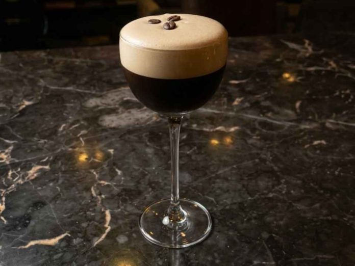 Ren Espresso Martini: el cocktail con que DBAR & Lounge celebra el día (mes) del café