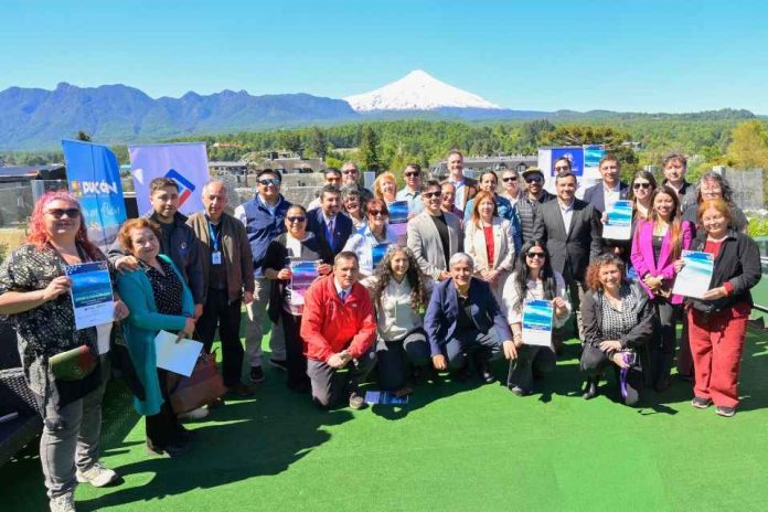 Araucanía Lacustre busca fortalecer su desarrollo turístico con un acuerdo para cuidar su patrimonio natural Araucanía Lacustre busca fortalecer su desarrollo turístico con un acuerdo para cuidar su patrimonio natural