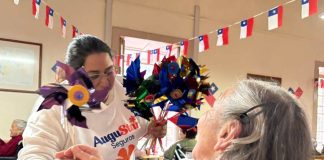 AuguStar celebra la llegada de la primavera junto a adultos mayores de Fundación Las Rosas
