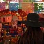 Juanito Ayala y un altar gigante: el Día de los Muertos que prepara el Persa Víctor Manuel