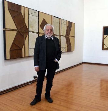 Patricio Court presenta su exposición “Deslastres” en Sala Pedro Olmos de la UTalca Patricio Court presenta su exposición “Deslastres” en Sala Pedro Olmos de la UTalca