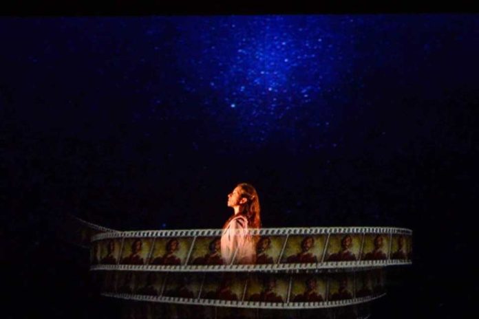 Teatrocinema regresa al Teatro Aula Magna USM con “La contadora de películas” Teatrocinema regresa al Teatro Aula Magna USM con “La contadora de películas”